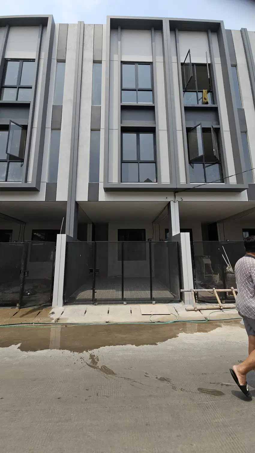 Dijual Rumah Baru Jadi di Komplek Kana House Taman Ratu Jakarta Barat