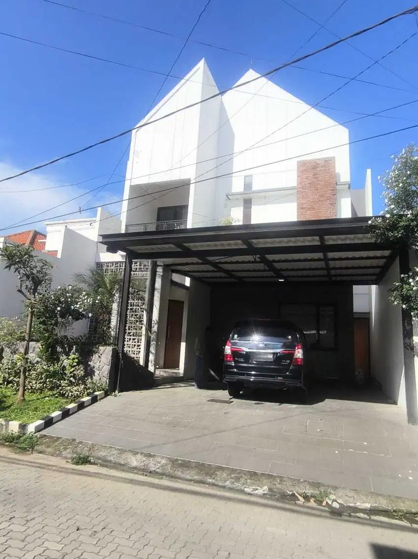 Model Terbaru Kondisi Bagus Terawat Rumah Siap Huni Ketintang Gayungan