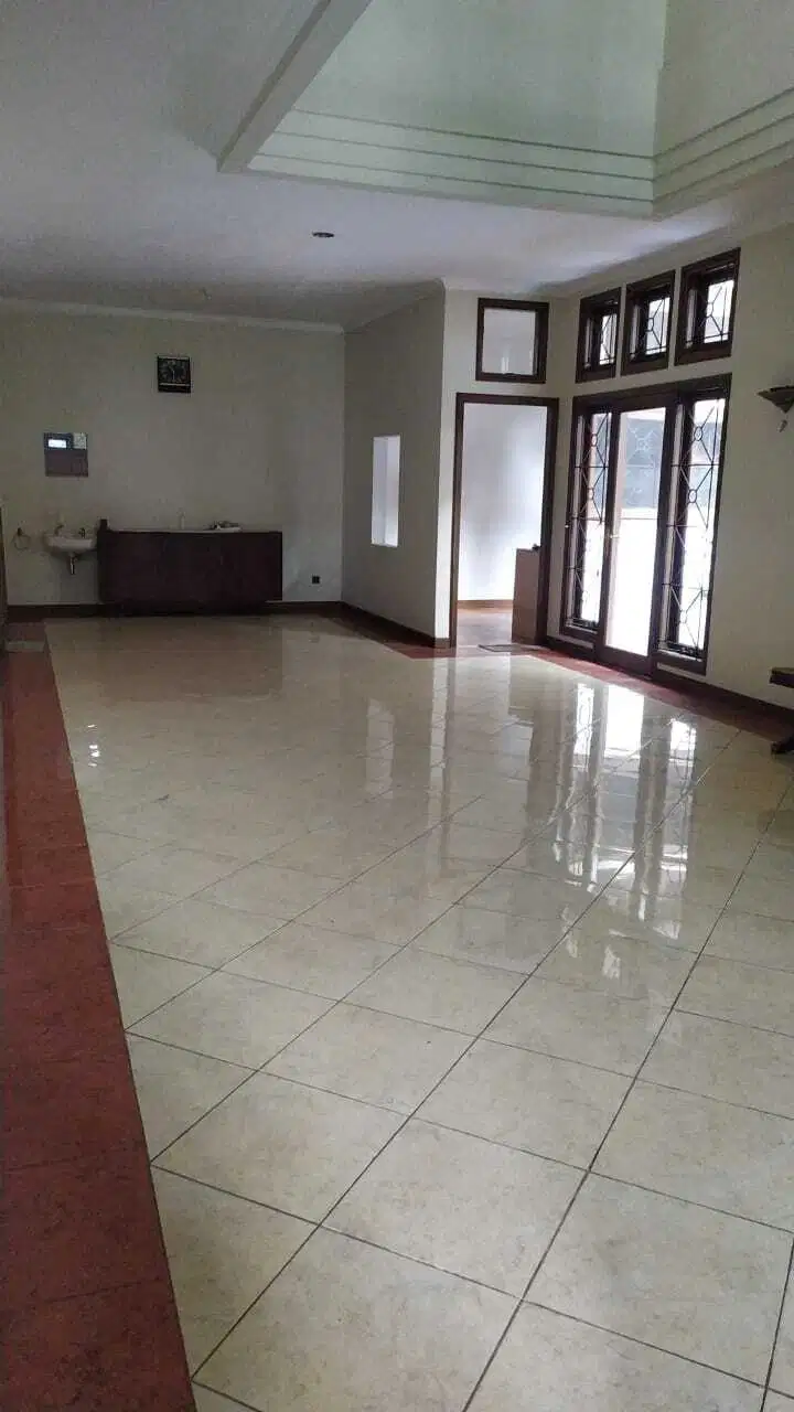 Rumah 2 lantai strategis di Turangga dekat Karawitan Bandung Kota
