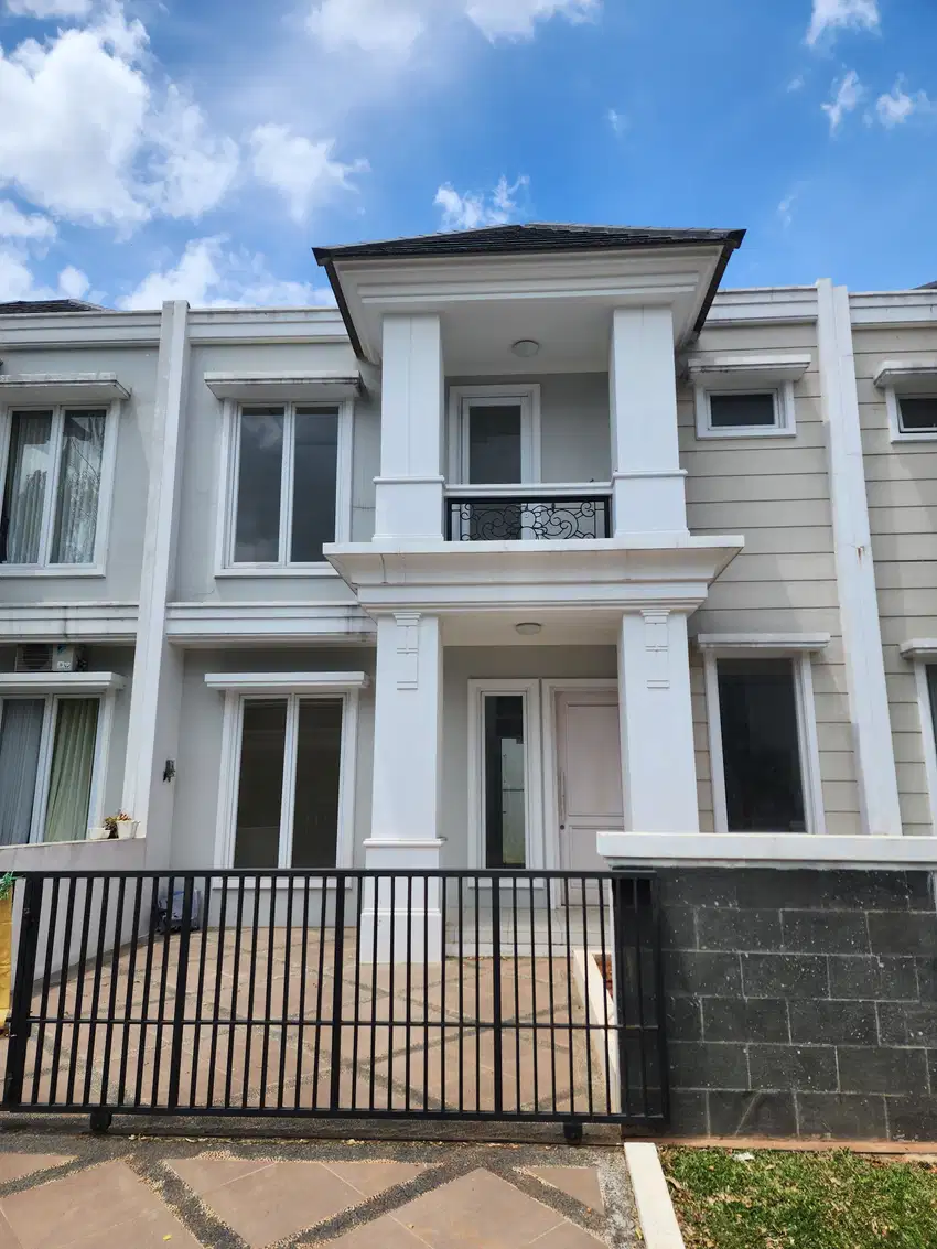 Dijual Rumah desain classic di Boulevard terdepan Citragran Cibubur