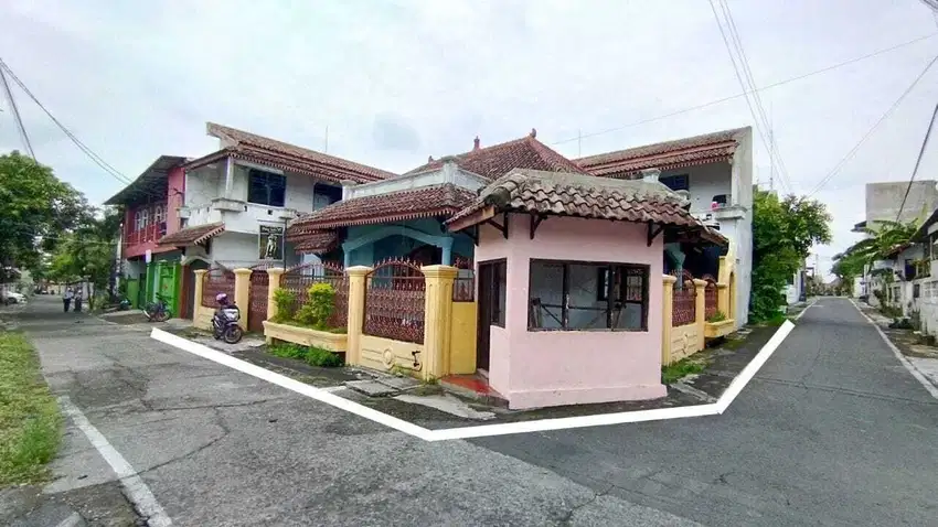Kos aktif 16 Kamar dekat AUB UTP solo jual cepat BU