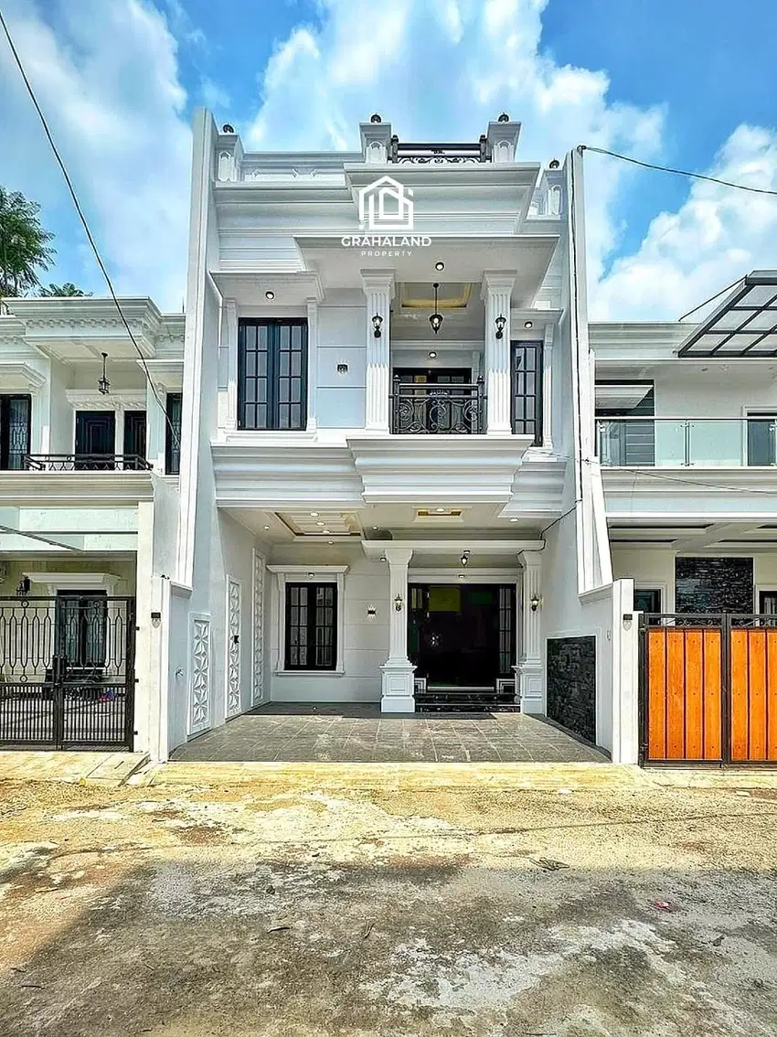 Townhouse mewah ada rooftop dijakarta selatan jagakarsa
