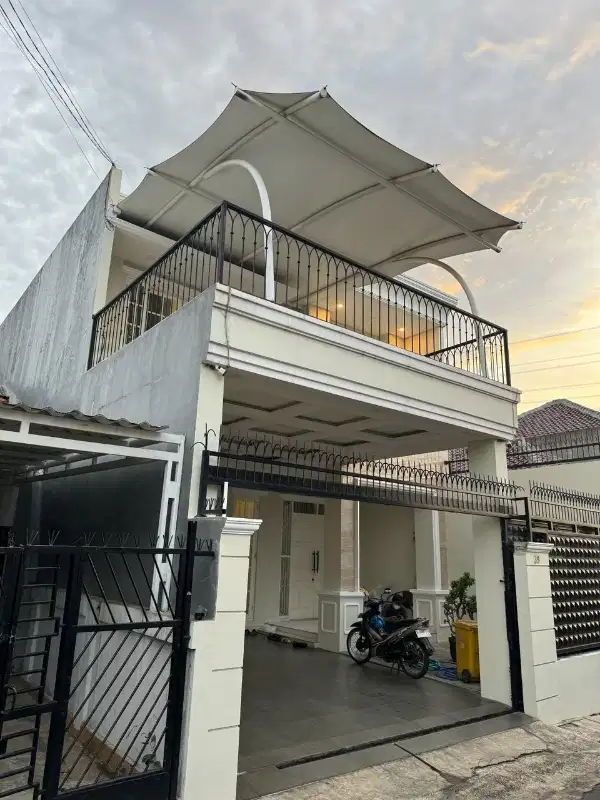 dijual rumah di Ciracas Jakarta Timur