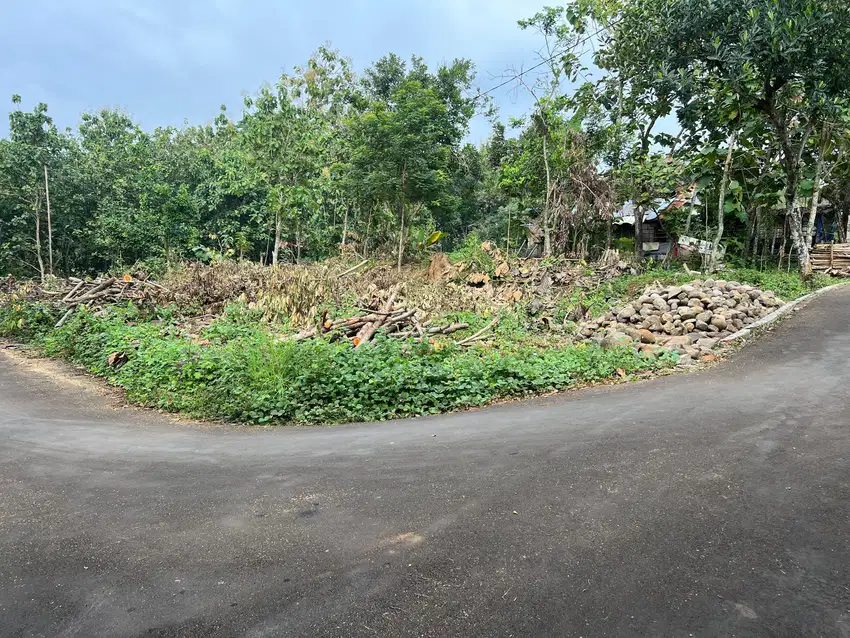 Tanah HOOK 987m2 Datar Karanganyar Solo