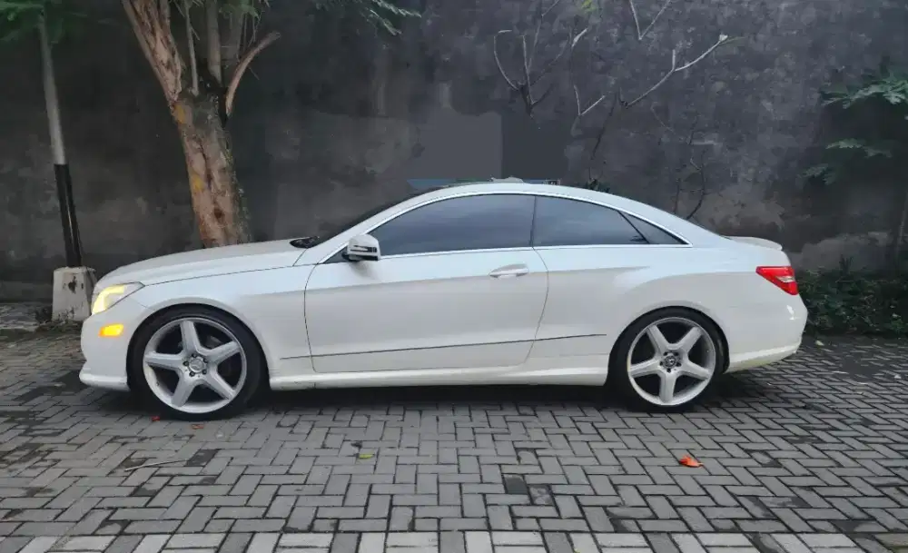 Mercedes coupe E350 c207 AMG panoramic