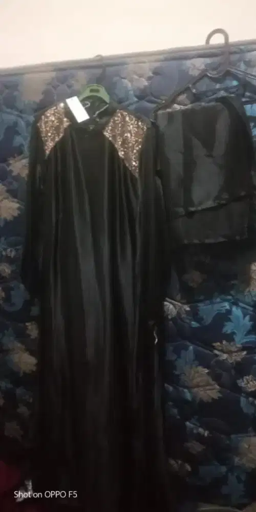 Gamis cantik ada payet