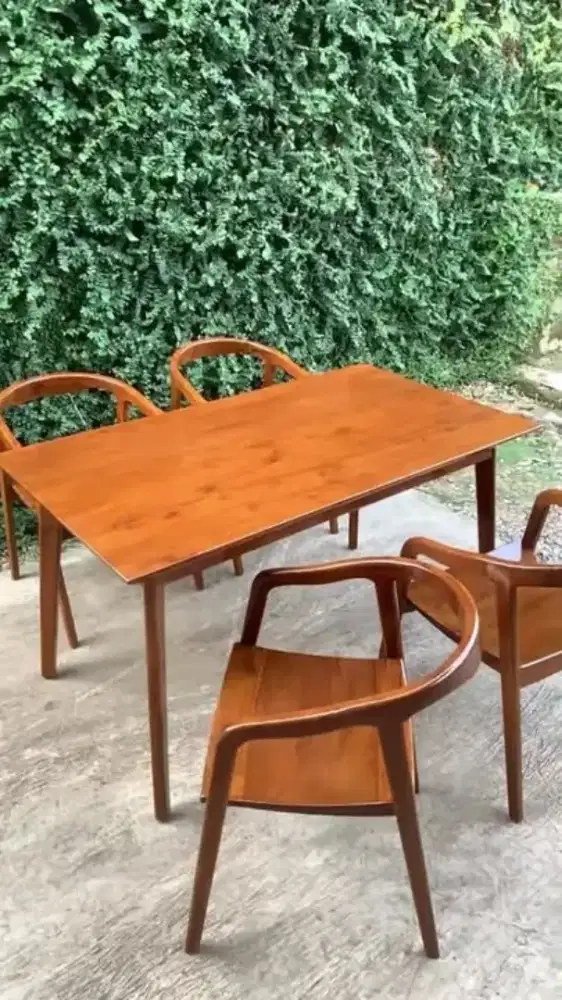 Meja dan kursi makan asli jati untuk resto cafe rumah dll
