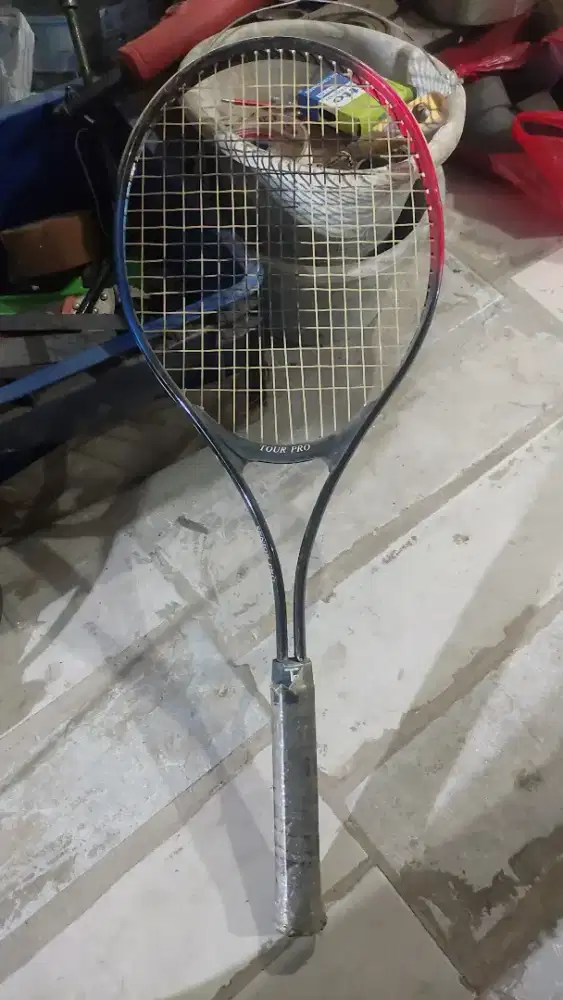 RAKET TENIS TOUR PRO