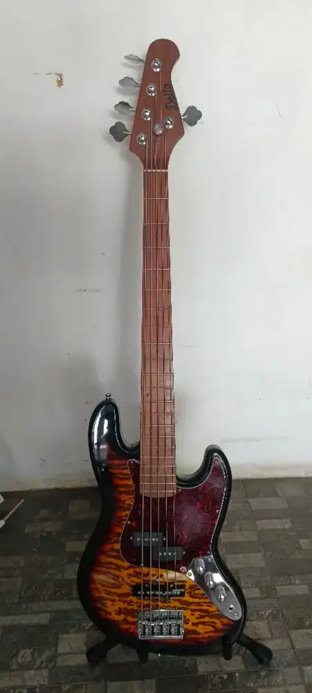 Delta Bass seri Jazz Bass