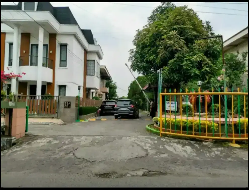 JUAL CEPAT Rumah HOOK SHM Taman Kuswari Indah 2 TERBUKTI BEBAS BANJIR