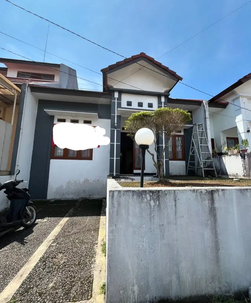 Di Jual sd deal Rumah di VILLA TAMAN ANGGREK SUKABUMI
