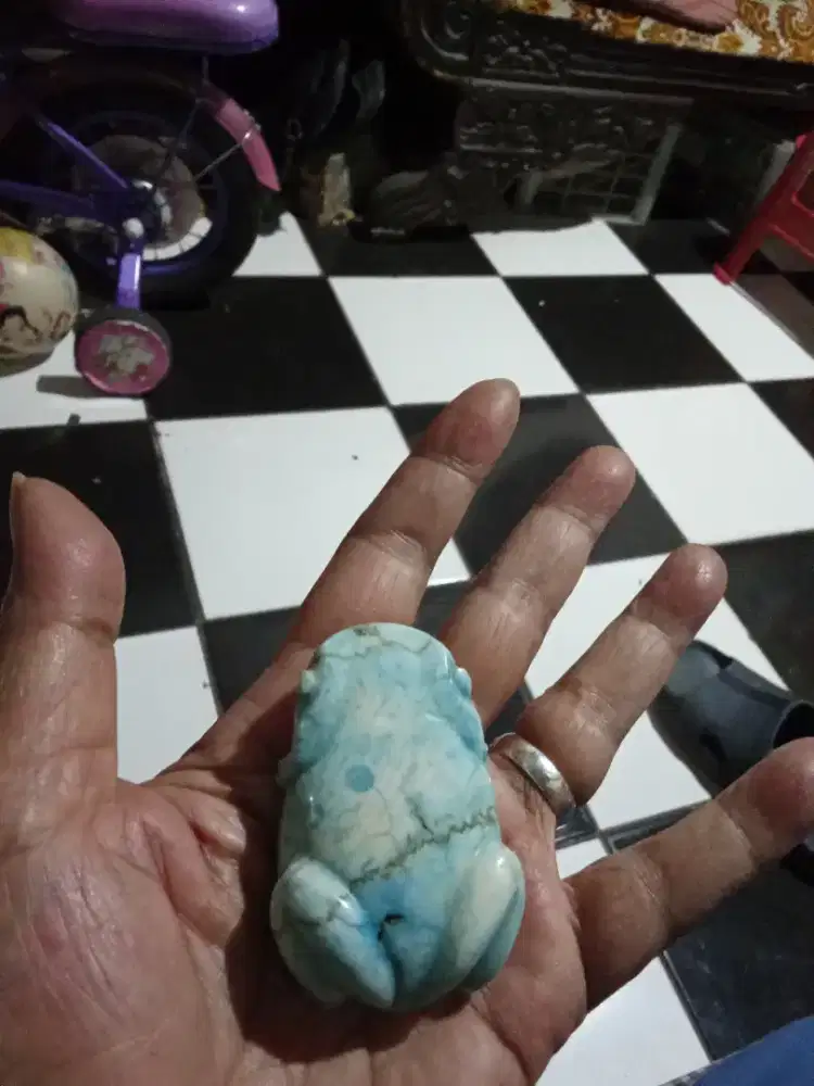 Patung katak kuno bahan dari batu pirus hubei