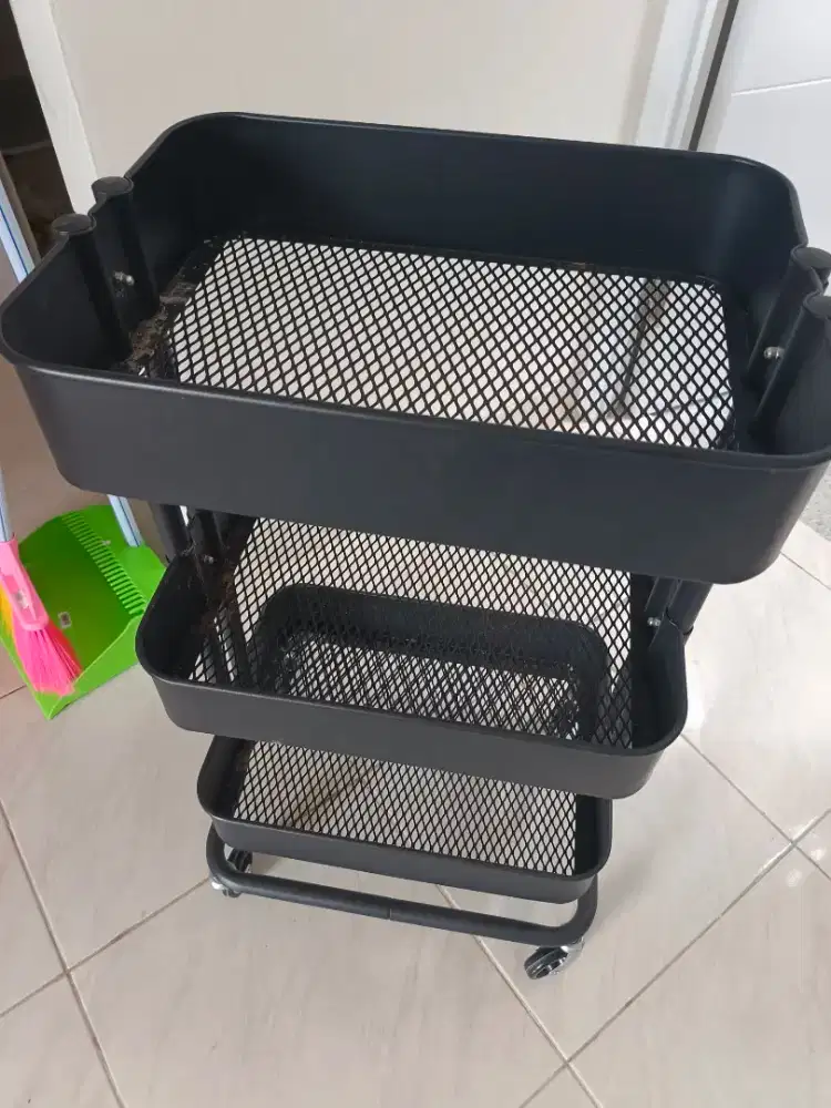 Rak Bumbu dan botol peralatan dapur