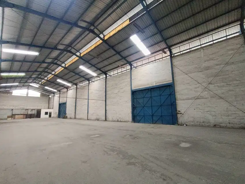 MURAH Disewakan Gudang Luas 2500 Narogong Rawalumbu Bekasi Timur