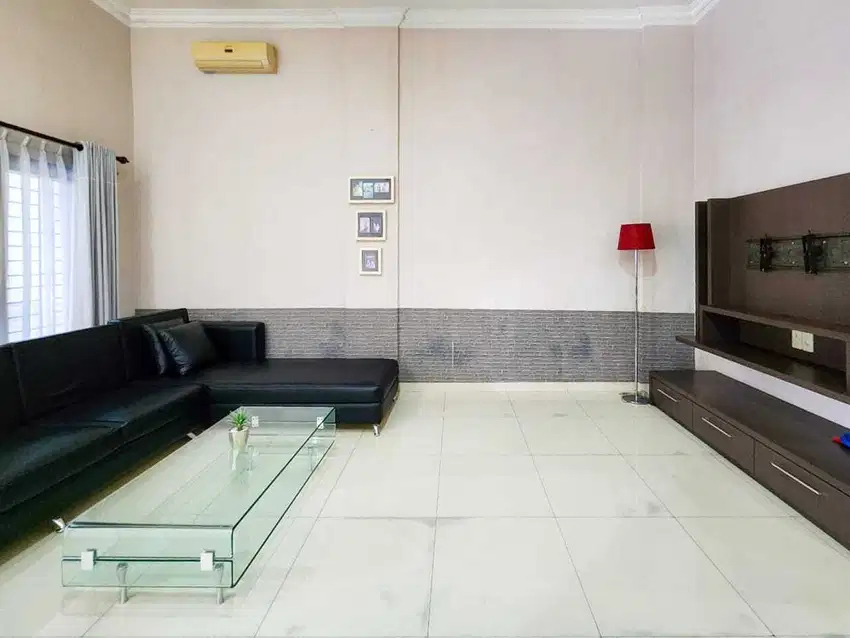 Villa di Komplek Cemara Asri