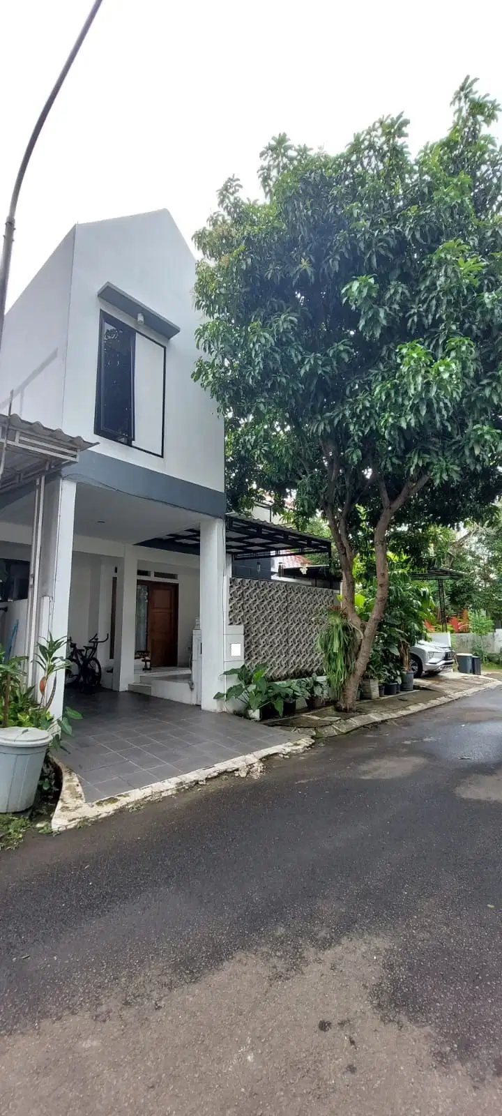 Rumah 3 KT Dekat Pintu Tol Siap Huni di Mahagoni Park Bintaro Sektor 9