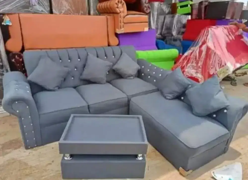 Sofa L kancing baru
