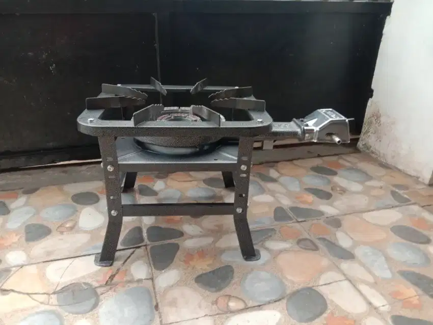 Kompor komplit dengan kuali dan panci stainless