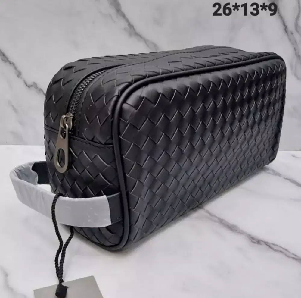 POUCH BAG PRIA BOTTEGA VENETTA clutch jinjing pria Leather boven Black