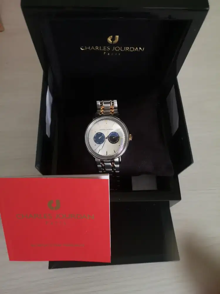 Jam tangan Charles jourdan paris like a new