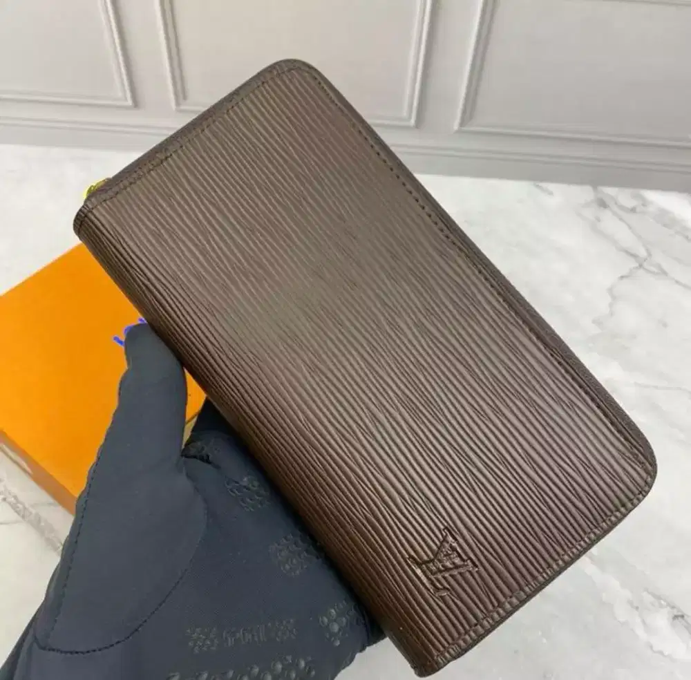 Dompet LV Pria Handbag Epi Leather Brown
