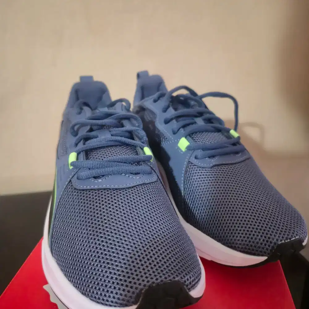 SEPATU RUNING ( PUMA )