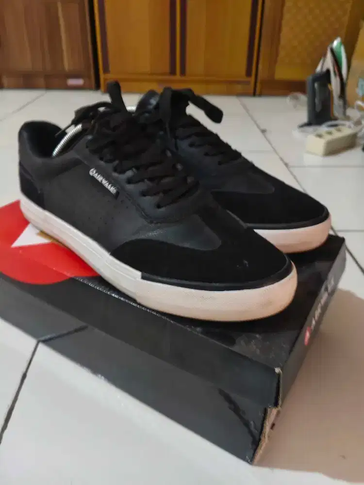 Sepatu Airwalk Hitam Size 43