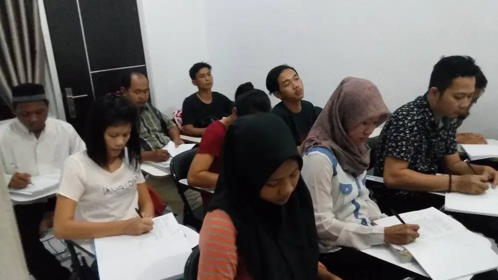 Guru Freelance Homeschooling Matematika, IPA (Biologi,Kimia,Fisika)