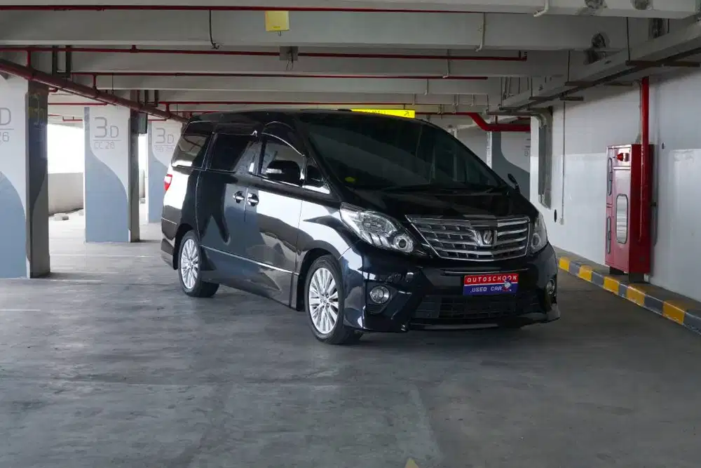 Toyota Alphard ( 2013 )