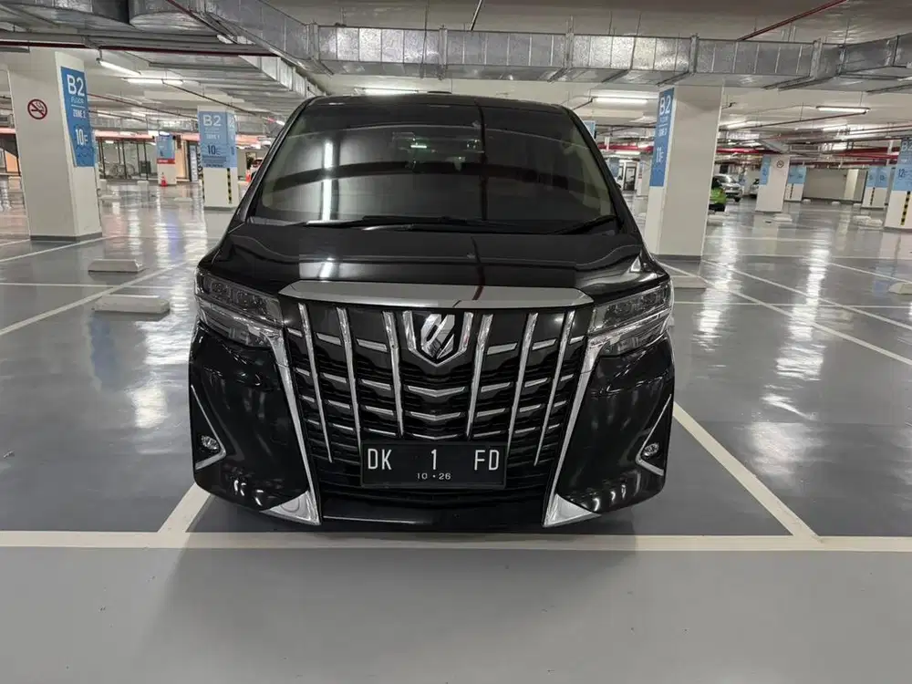 Mobil Alphard 2019 Super terawat, Plat 1 Istimewa