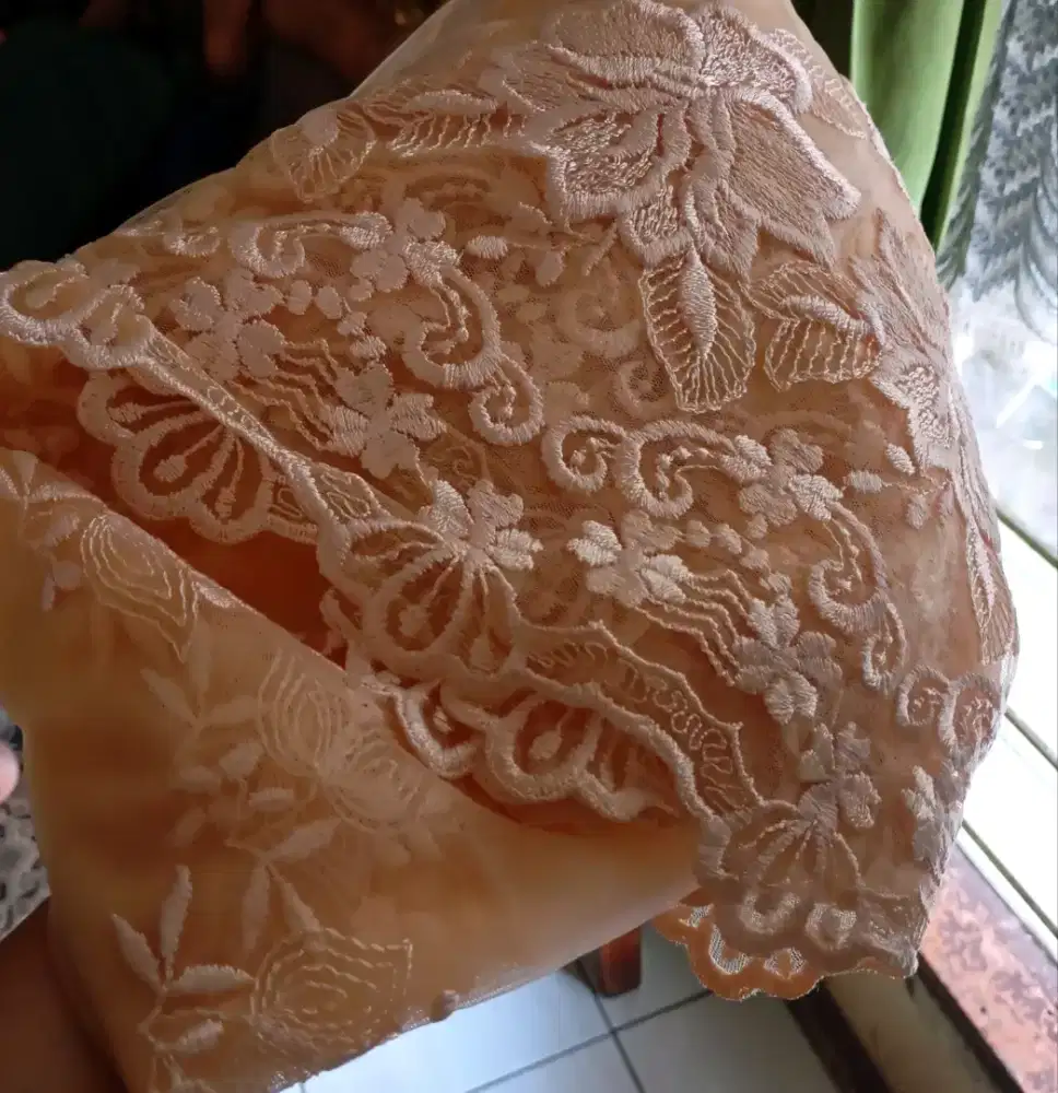 Bahan Brokat untuk Kebaya Panjang 2,1mtr