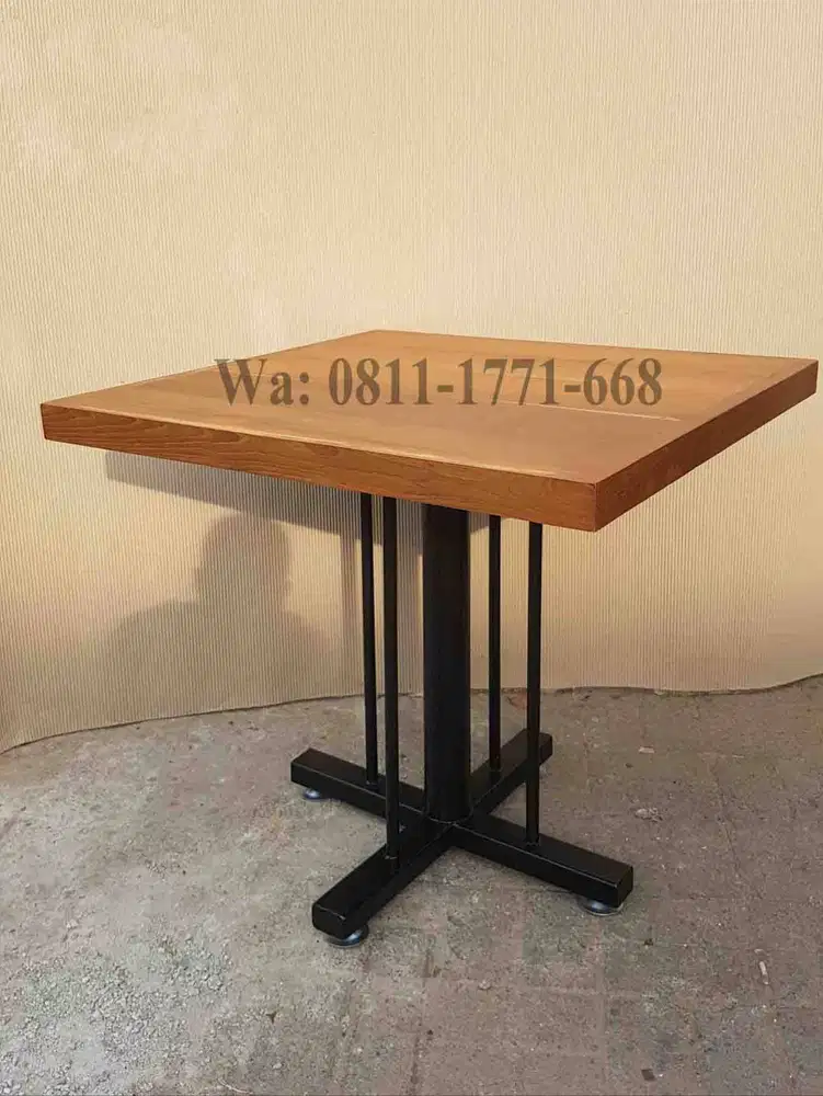 Meja makan untuk kafee & Resto 80x80cm kayu jati lama