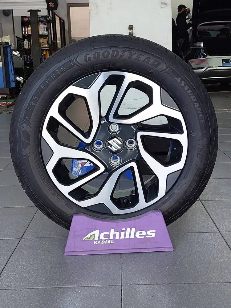 Velg + Ban (2nd) Suzuki Fronx Ori R16 + Ban Goodyear, 195/60/16
