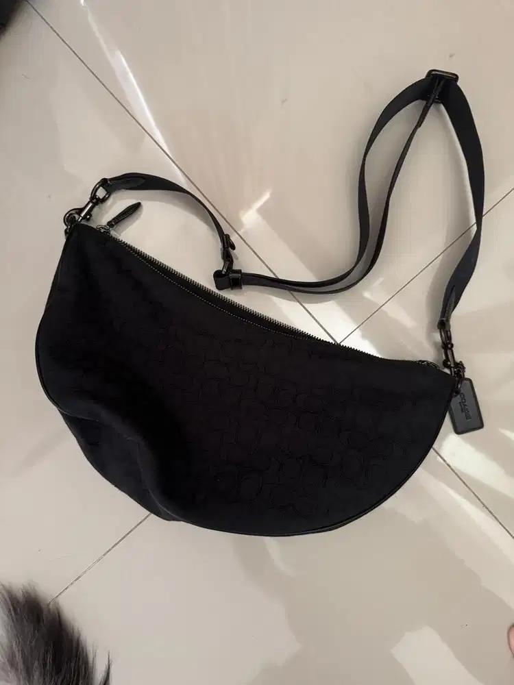 Tas Selempang Pria Coach