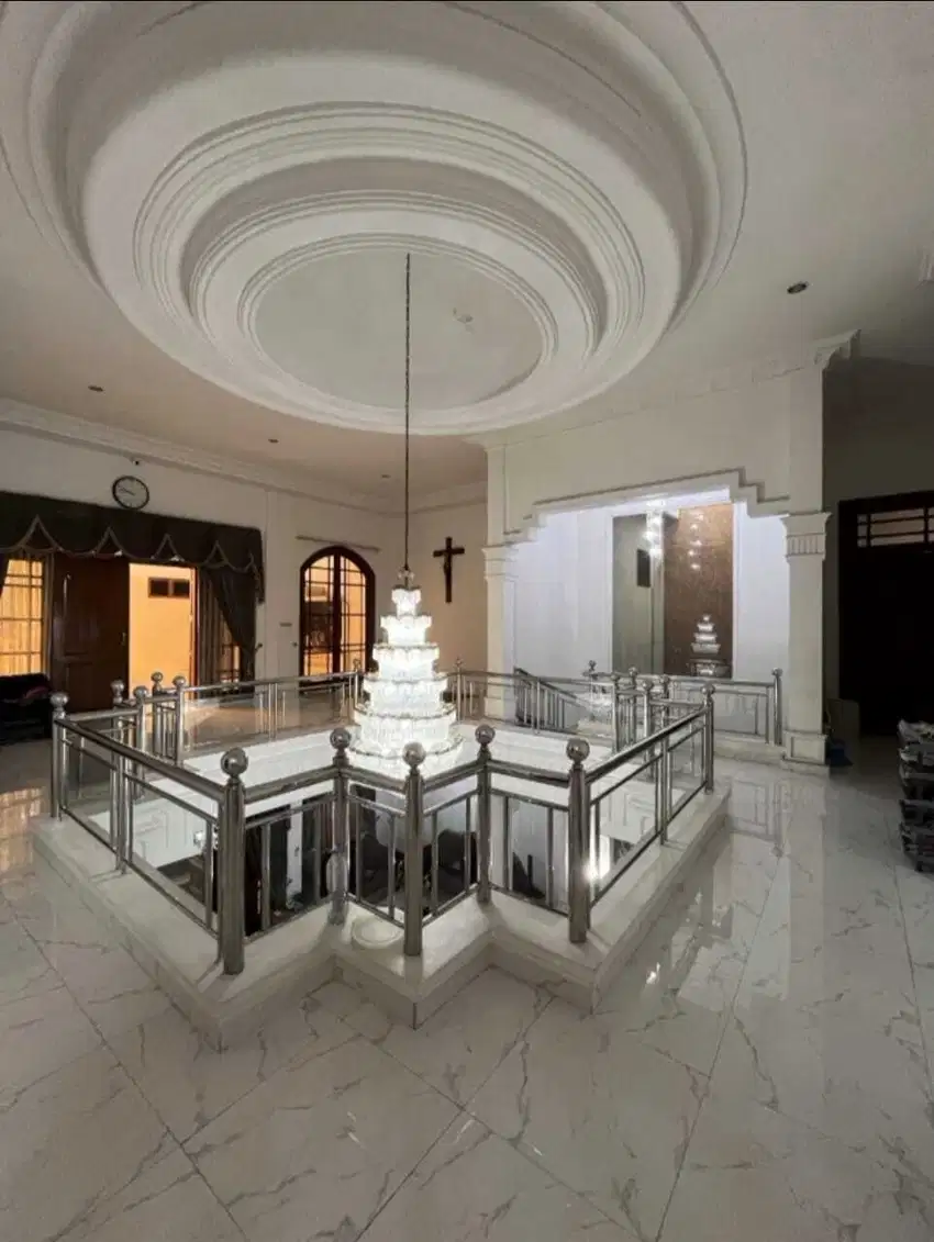 Jual Rumah Usaha Jl BILITON dkt Sumatra Sulawesi SBY