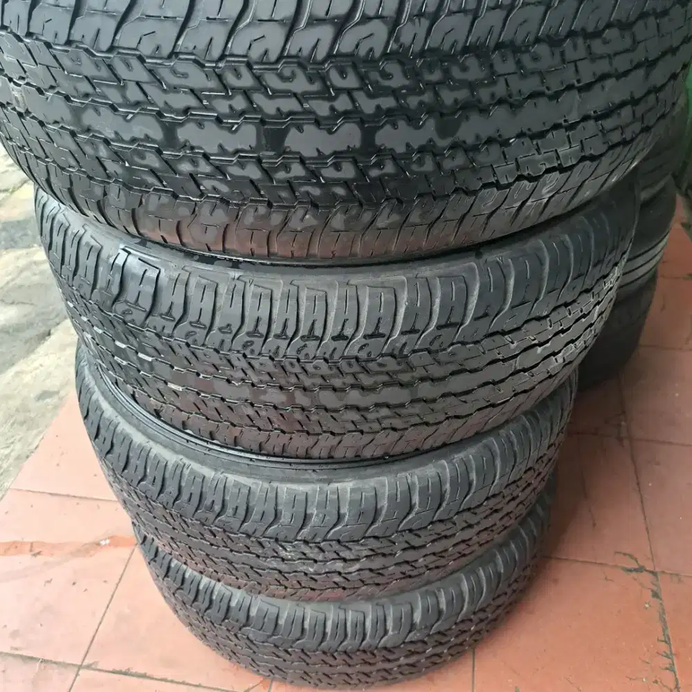 Ban fortuner pajero 265 60 18 dunlop grandtrek