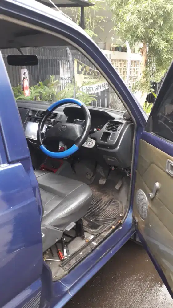Kijang Kapsul SX '97 Manual