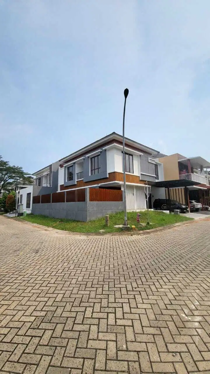 Jual Rumah Hook Ada Swimming Pool Di Discovery Fiore Bintaro Sektor 9