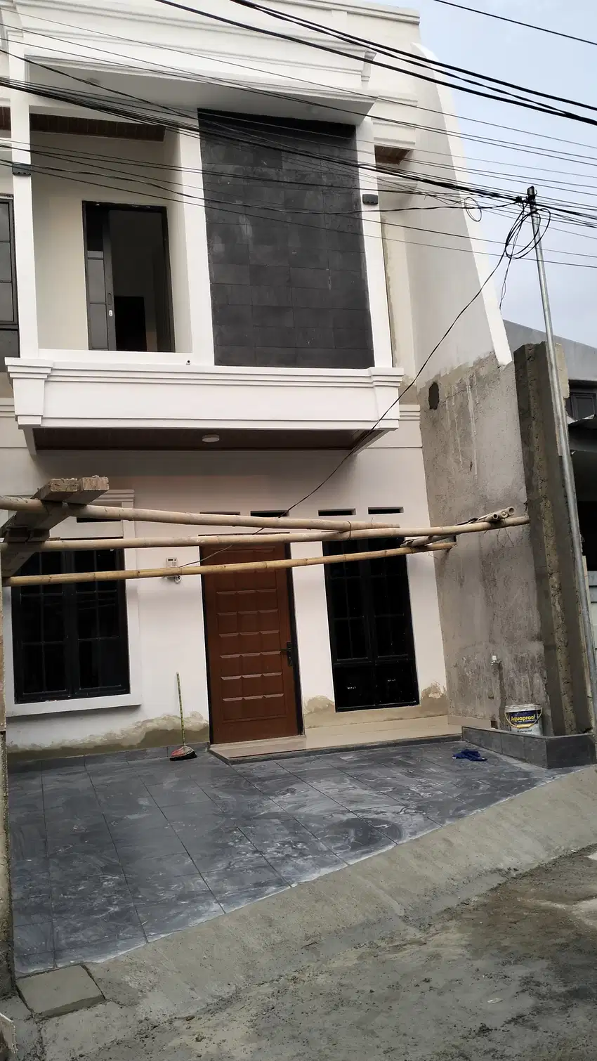 Dijual rumah sedang tahap bangun di tanjung barat selatan GG 100 jakse