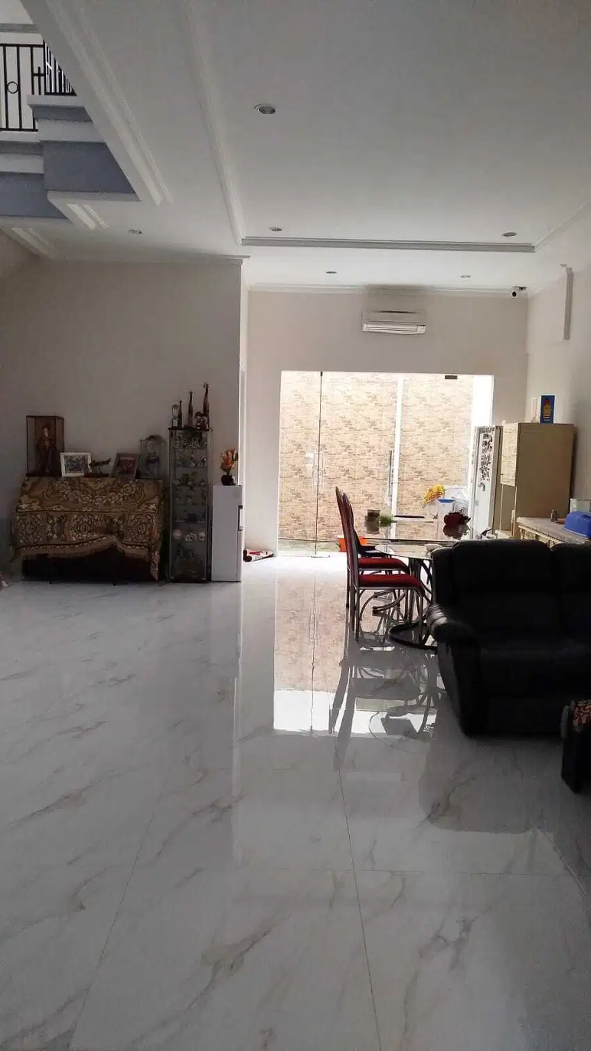 Disewakan Rumah Prambanan Residence Wiyung Baru Renov Luas 144m 3KT