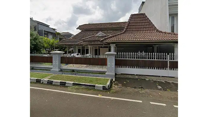 Rumah Hoek Pulomas, Kayu Putih