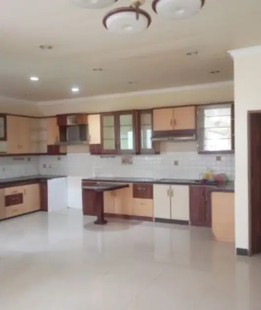 Dijual Rumah di Alam Sutera Rapi Luas Siap Huni