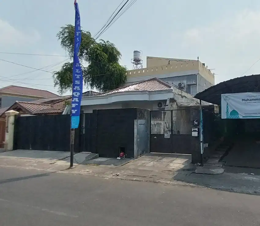 Rumah Tinggal 2,5 Lantai Siap Huni Ada Rooftop Lokasi Di Bukit Duri