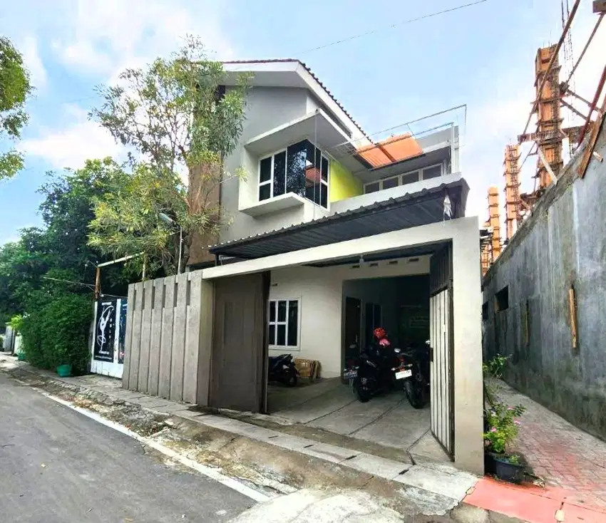 Rumah  Modern  Strategis kawasan Manahan Banjarsari Solo