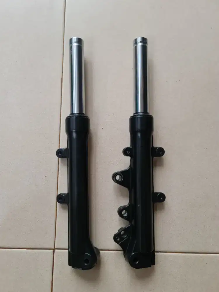 Shockbeker Depan NMAX OLD bekas