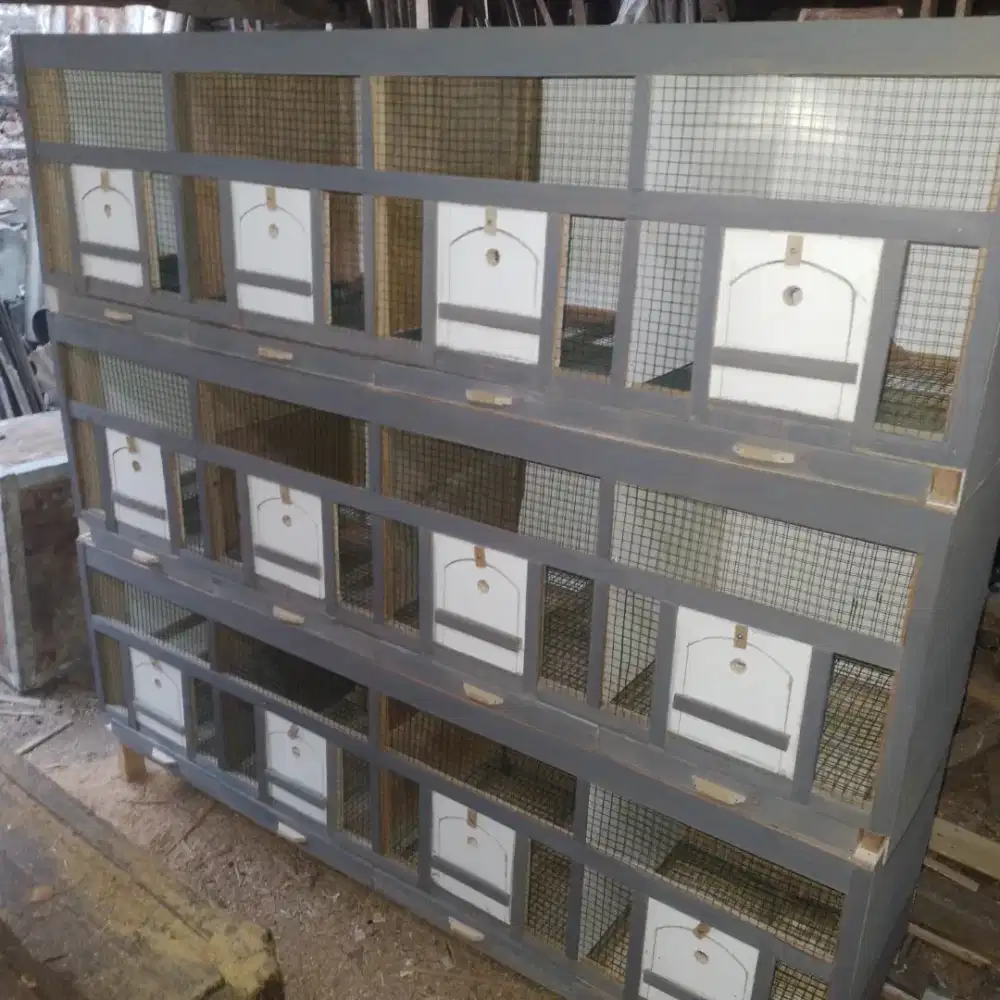 Kandang burung 12 pintu 40x40 persegi bahan triplek melamin