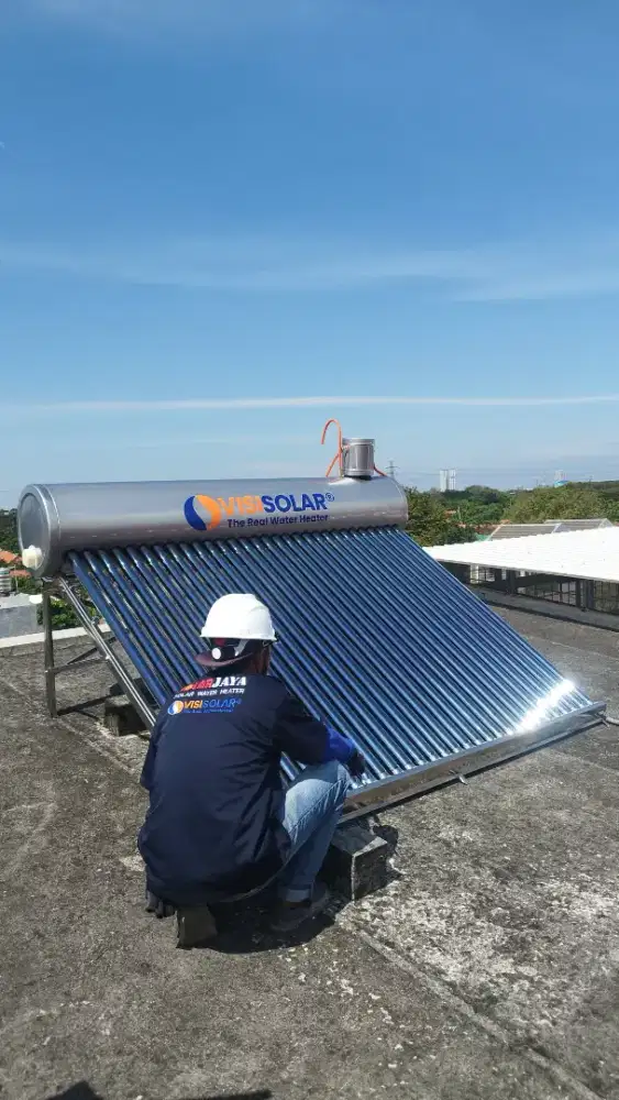 PEMANAS AIR TENAGA SURYA