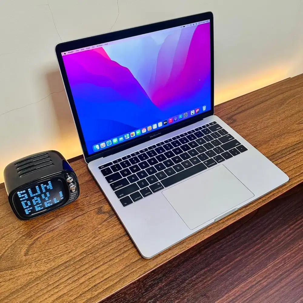 MacBook Pro 13 inch 2017 SSD 256GB Original mantap