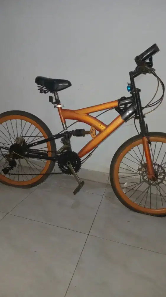 Sepeda Mtb fullsuspensi 6 speed 24icn shimano