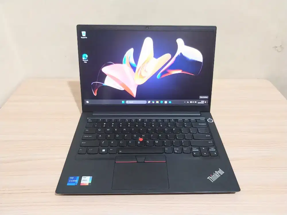 Lenovo thinkpad E14 gen 4 core i7-1255U ram 16/512 GB